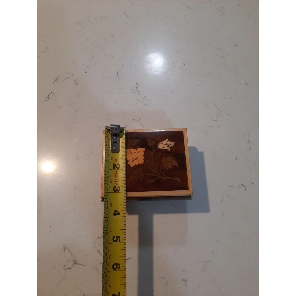 Vintage‎ Reuge Wind-Up Music Box Made In Italy
